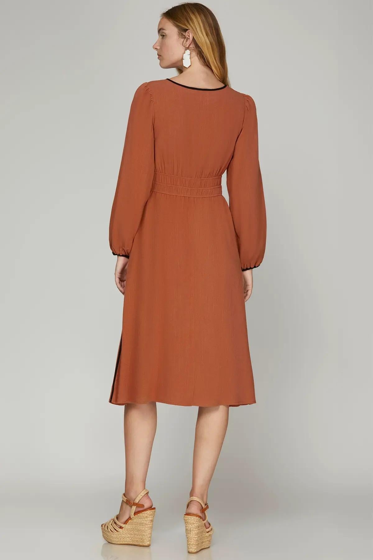 Long Sleeve Woven Ruched Waist Midi Dress with Contrast Binding and Pockets