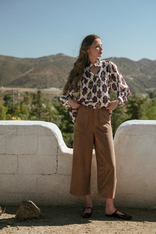 Scallop Edge Accent Suede Pants